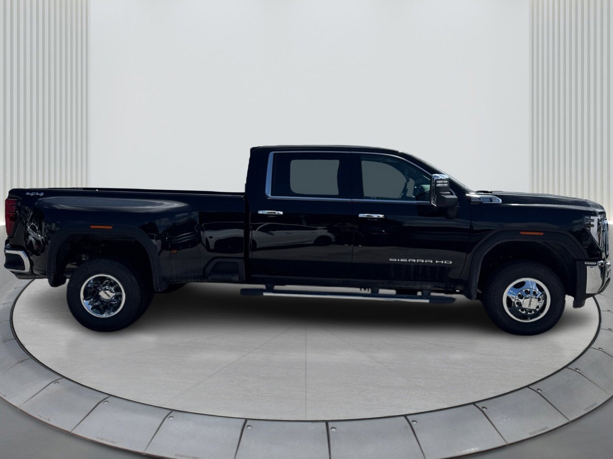 2025 Gmc Sierra 3500 HD SLT photo 4