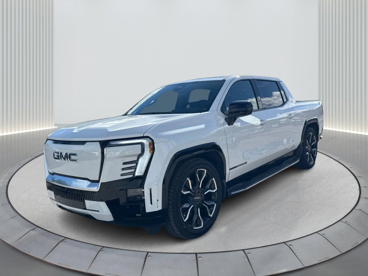 2025 GMC Sierra EV Denali's photo