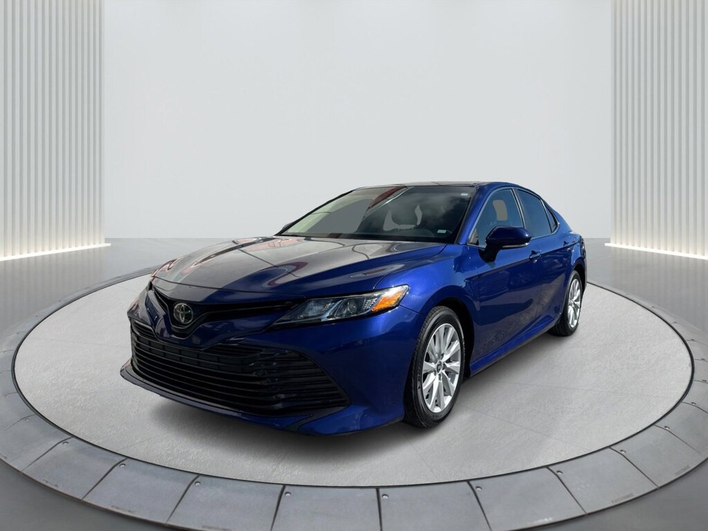 Used 2018 Toyota Camry LE Sedan