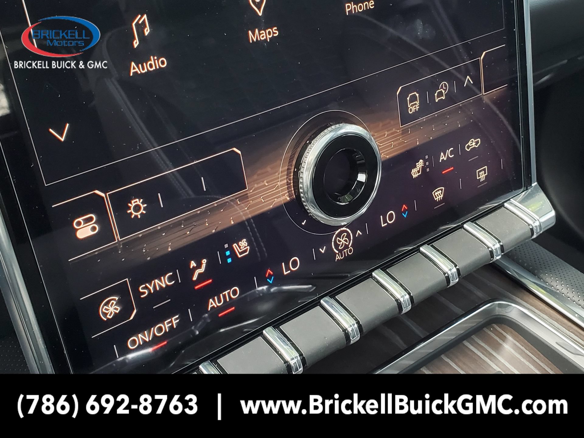2025 GMC Sierra EV Denali - Photo 30