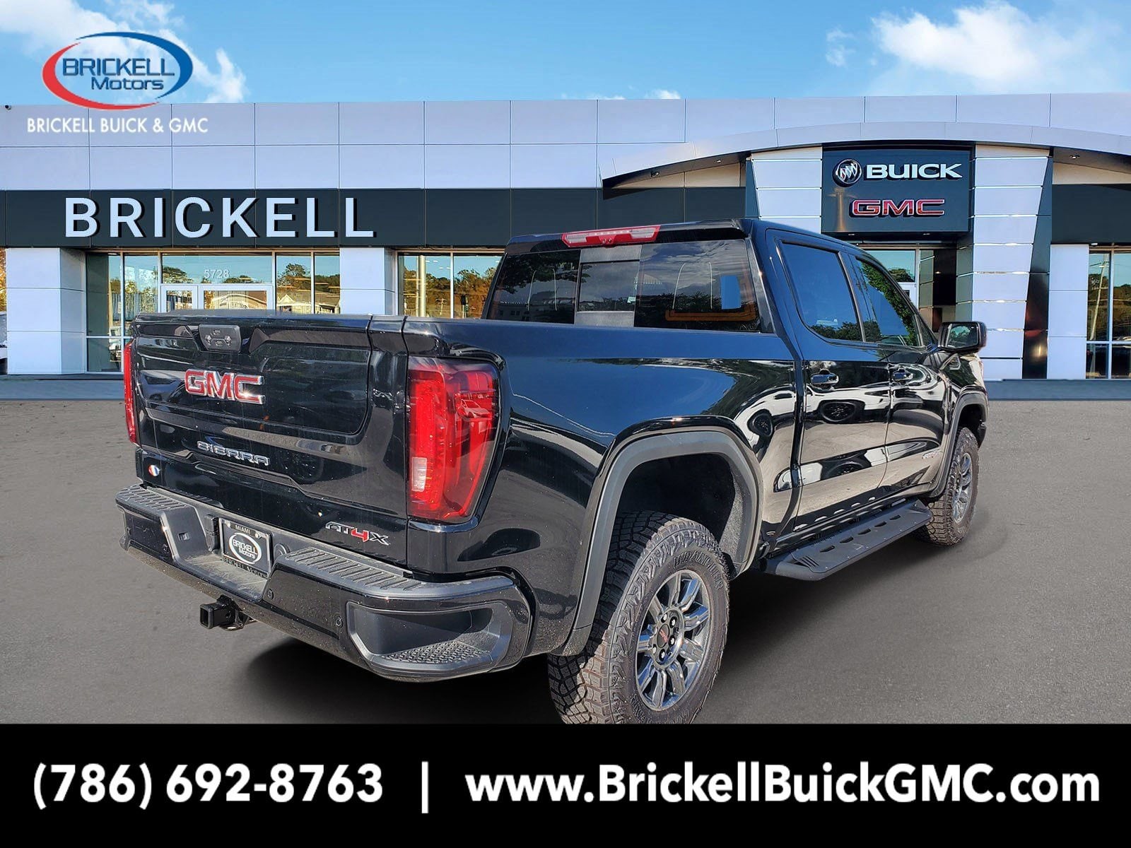 2026 GMC Sierra 1500 AT4X - Photo 3