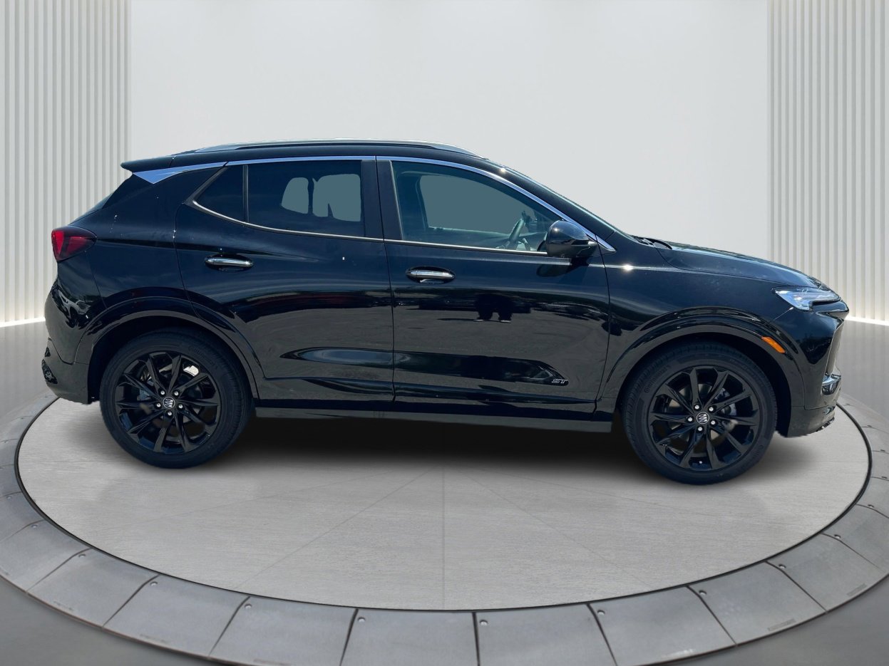2026 Buick Encore GX Sport Touring photo 4
