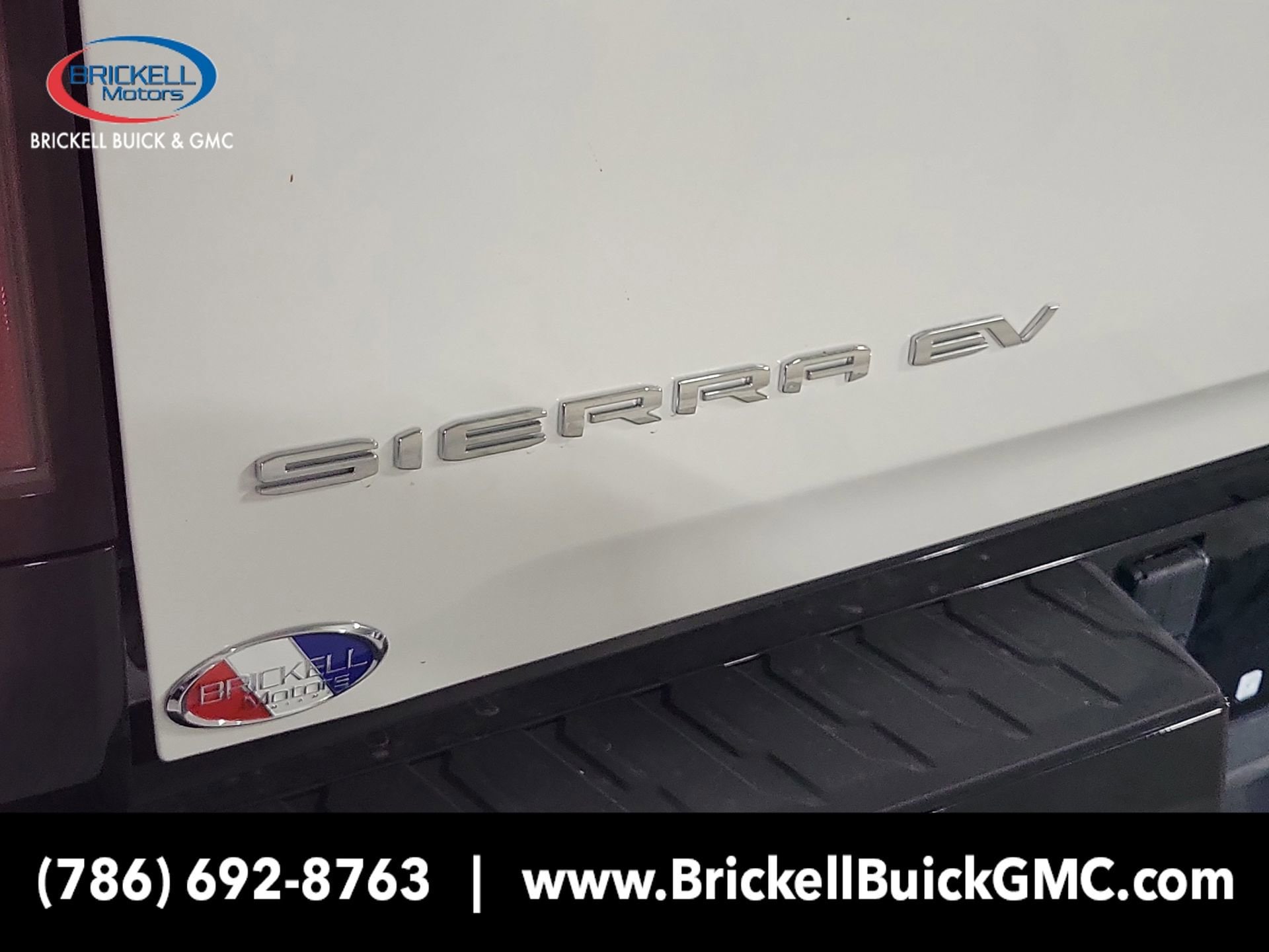 2025 GMC Sierra EV Denali - Photo 6