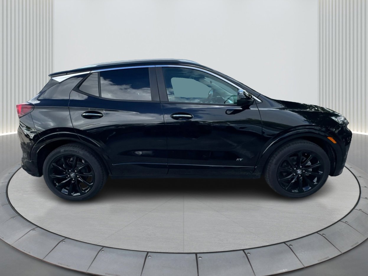 2026 Buick Encore GX Sport Touring photo 3