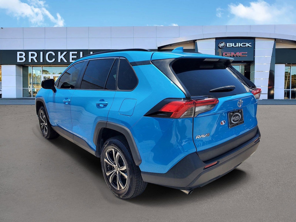 Used 2019 Toyota RAV4 LE SUV