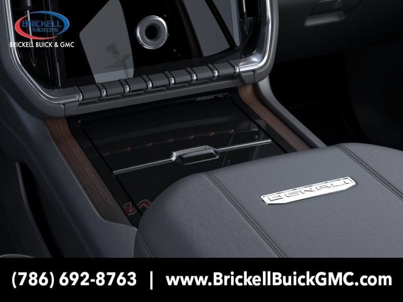 2026 GMC Yukon Denali - Photo 23