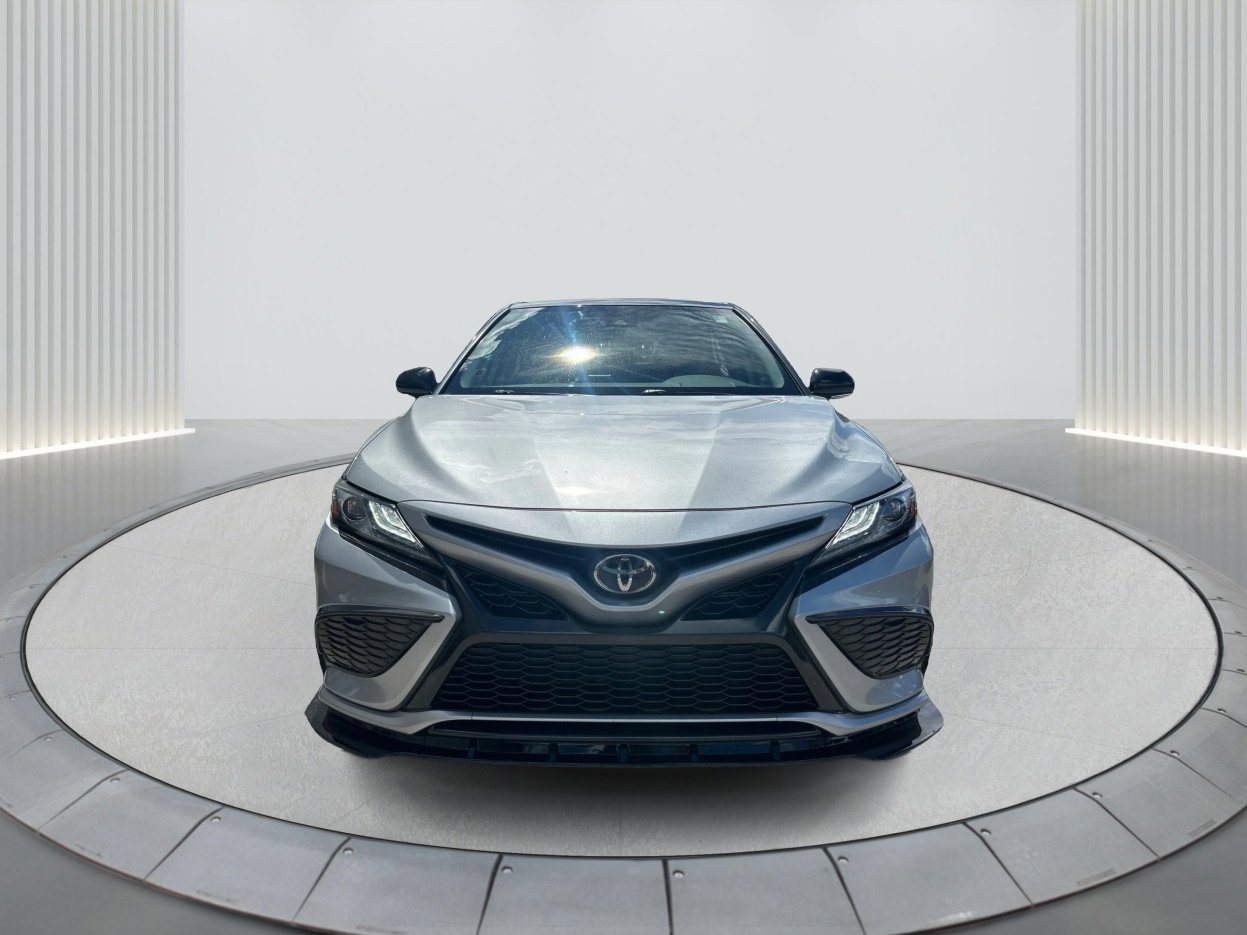 2022 Toyota Camry XSE photo 2