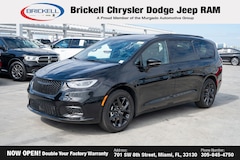 2026 Chrysler Pacifica Select Passenger Van