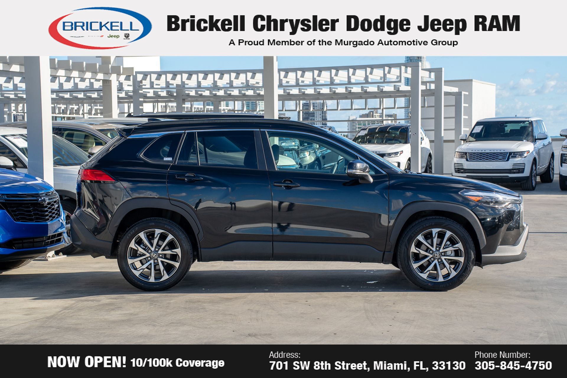 2023 Toyota Corolla Cross XLE photo 3