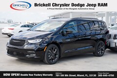 2026 Chrysler Pacifica Limited Passenger Van