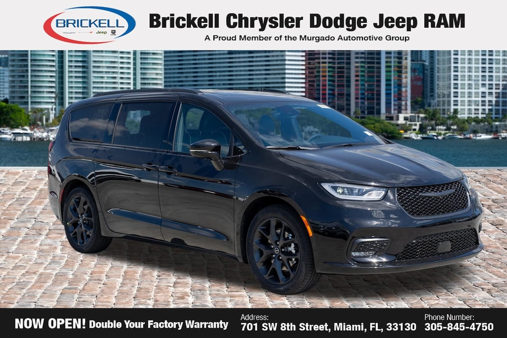 New 2026 Chrysler Pacifica Limited Passenger Van