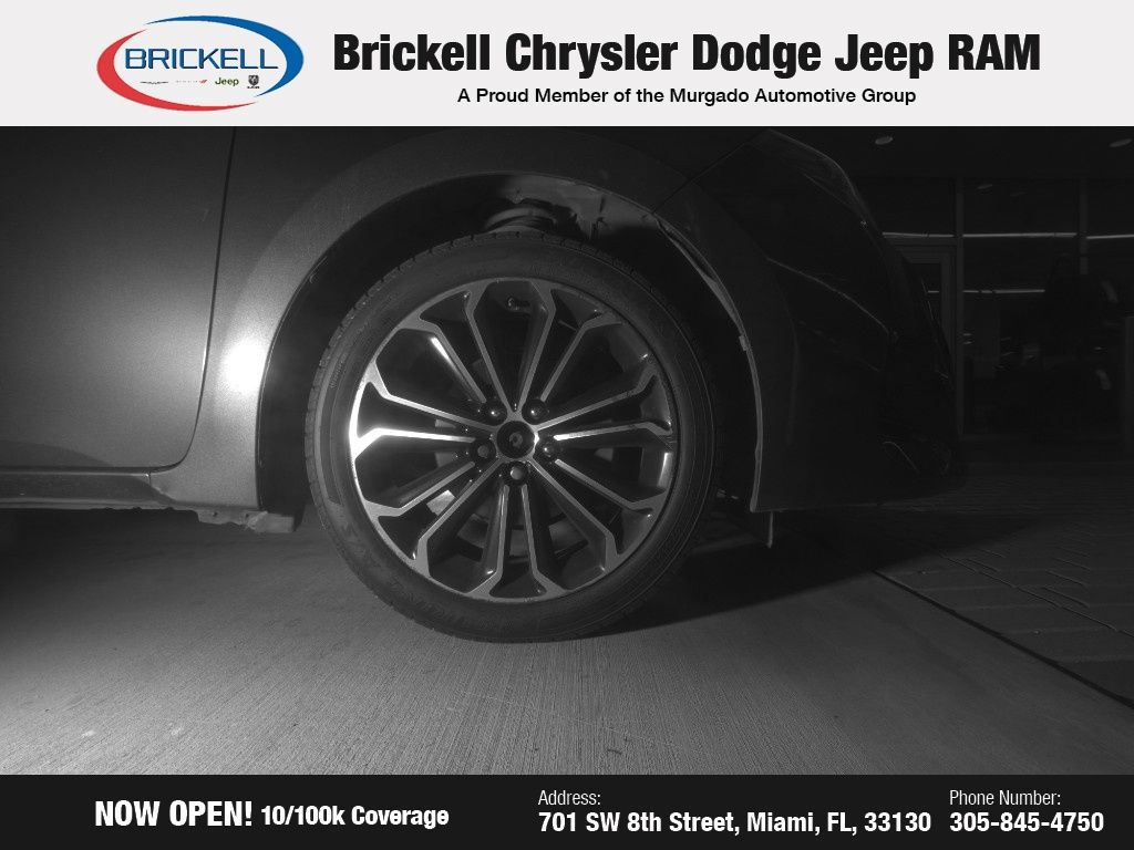 2017 Toyota Corolla LE photo 2