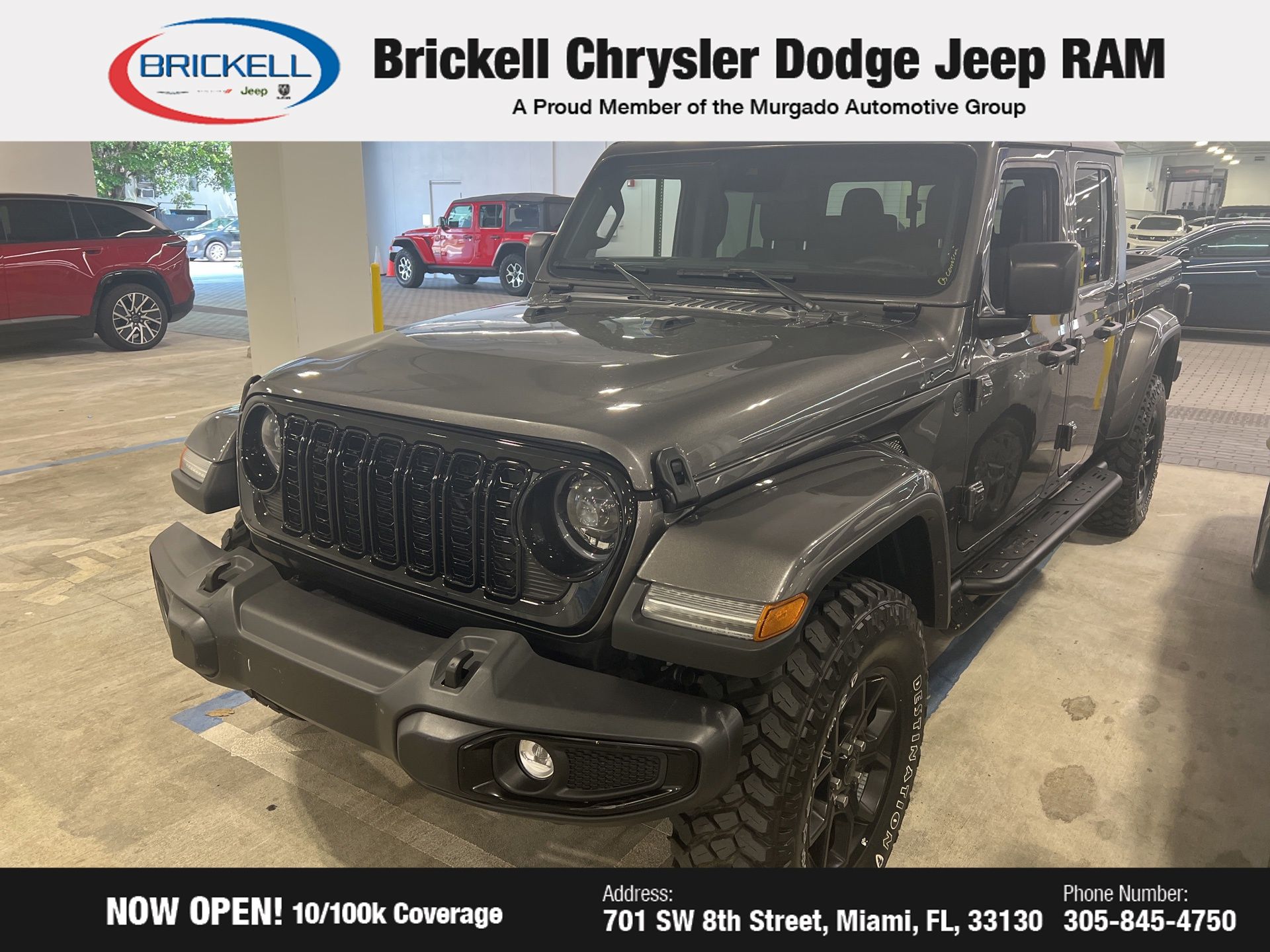 2024 Jeep Gladiator Willys photo 2