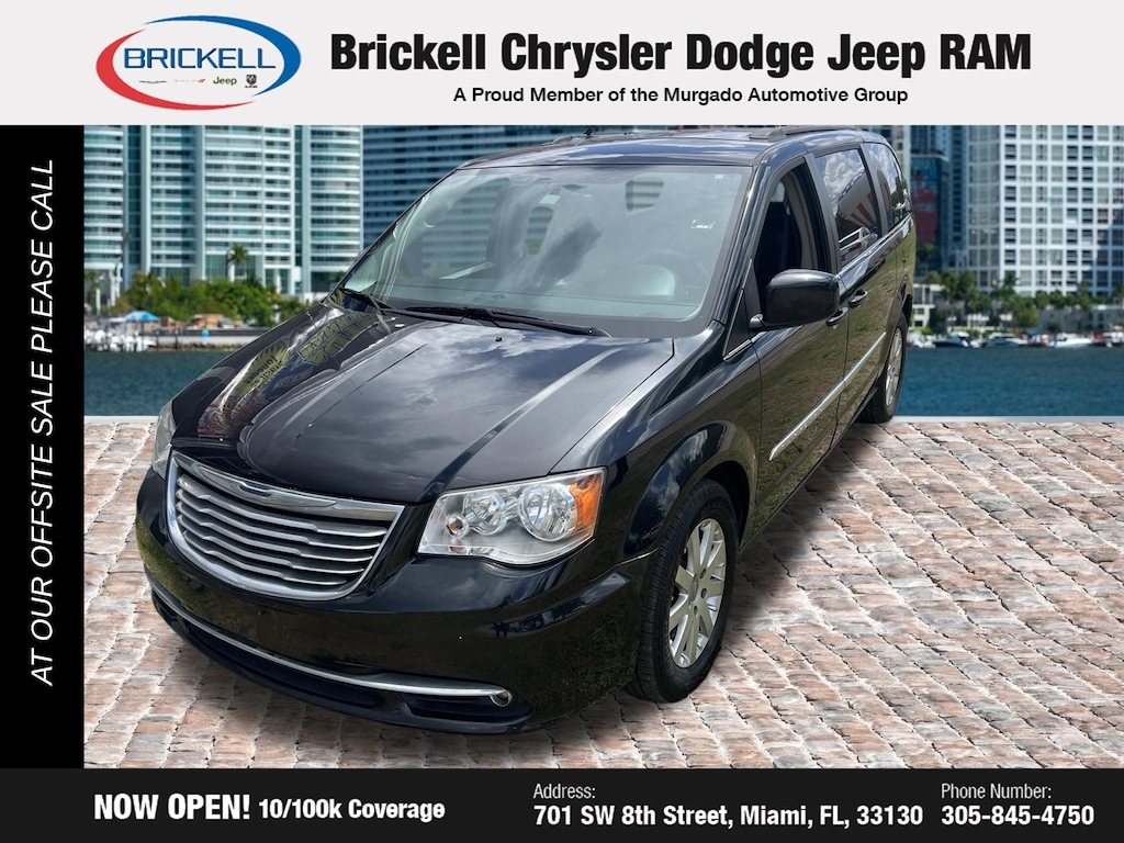 Used 2016 Chrysler Town & Country Touring Minivan/Van