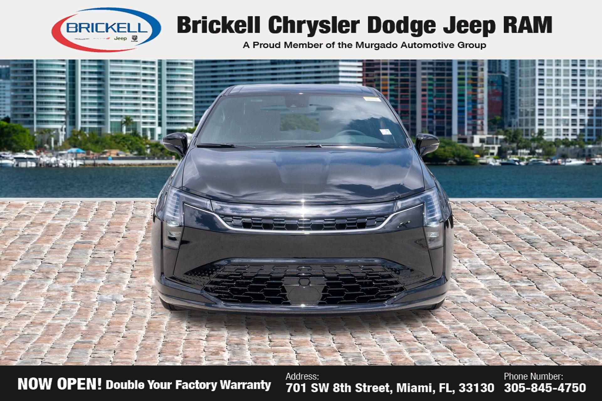 2027 Chrysler Pacifica Select's photo