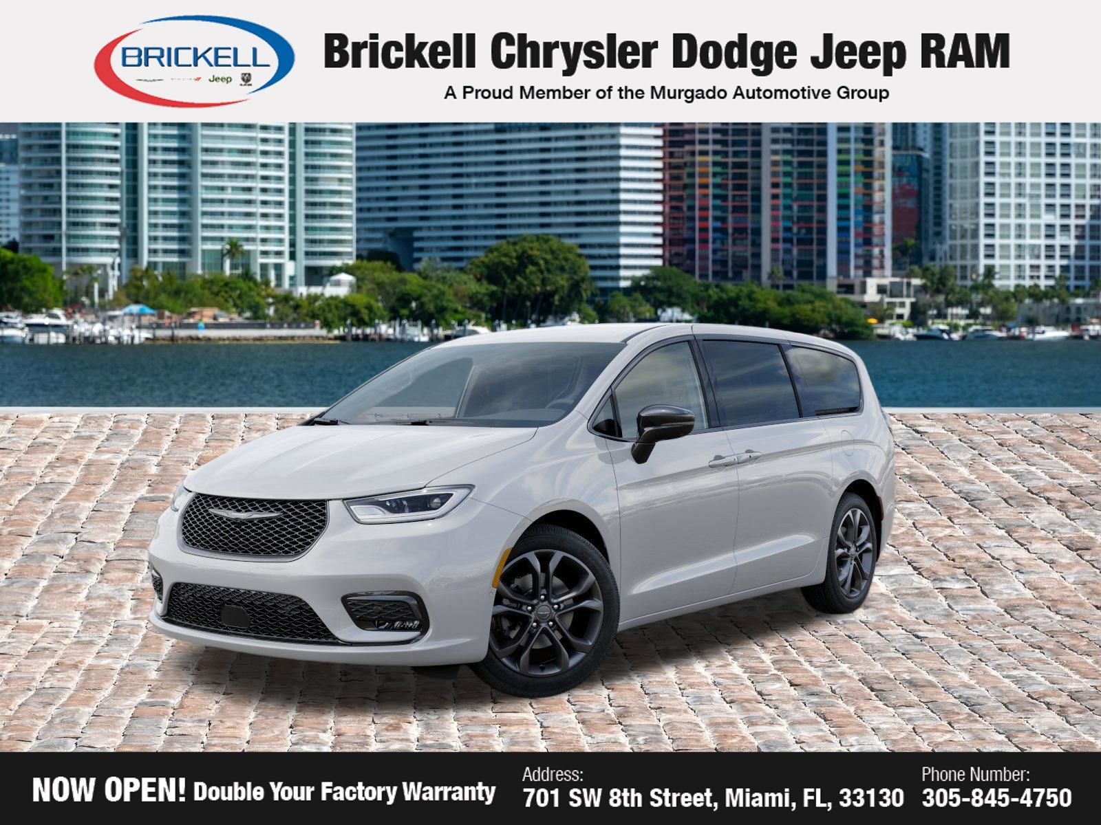 2026 Chrysler Pacifica Select's photo