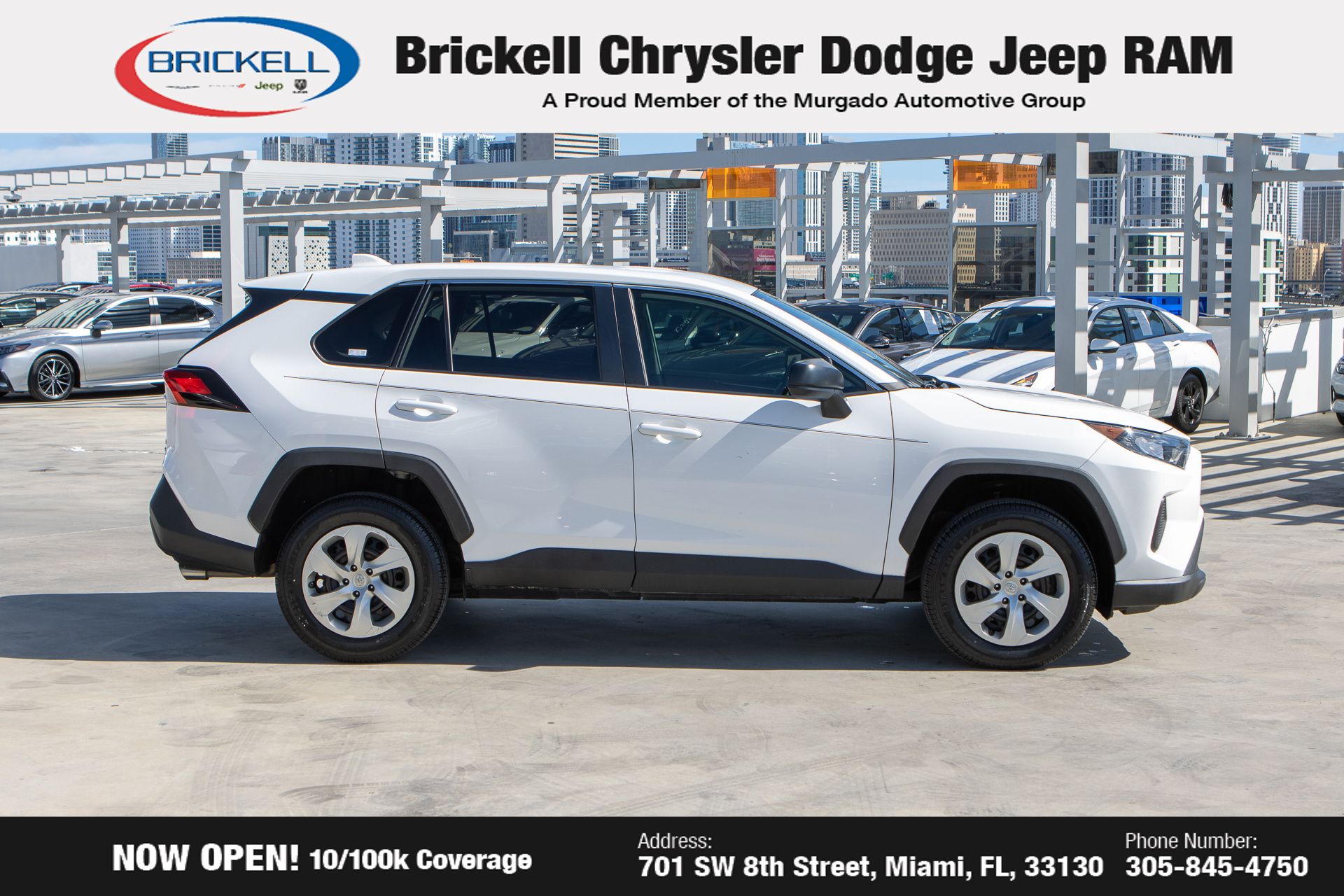 2022 Toyota RAV4 LE photo 3