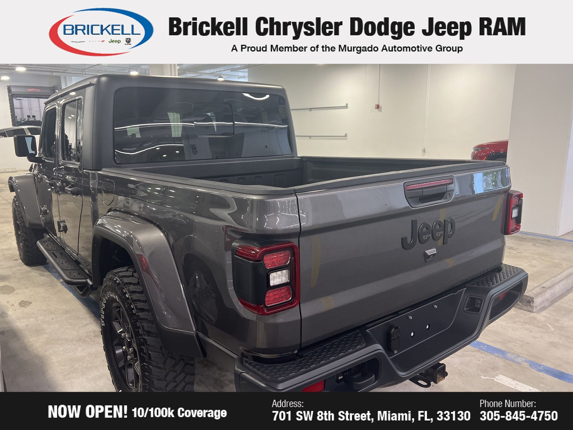 2024 Jeep Gladiator Willys photo 3