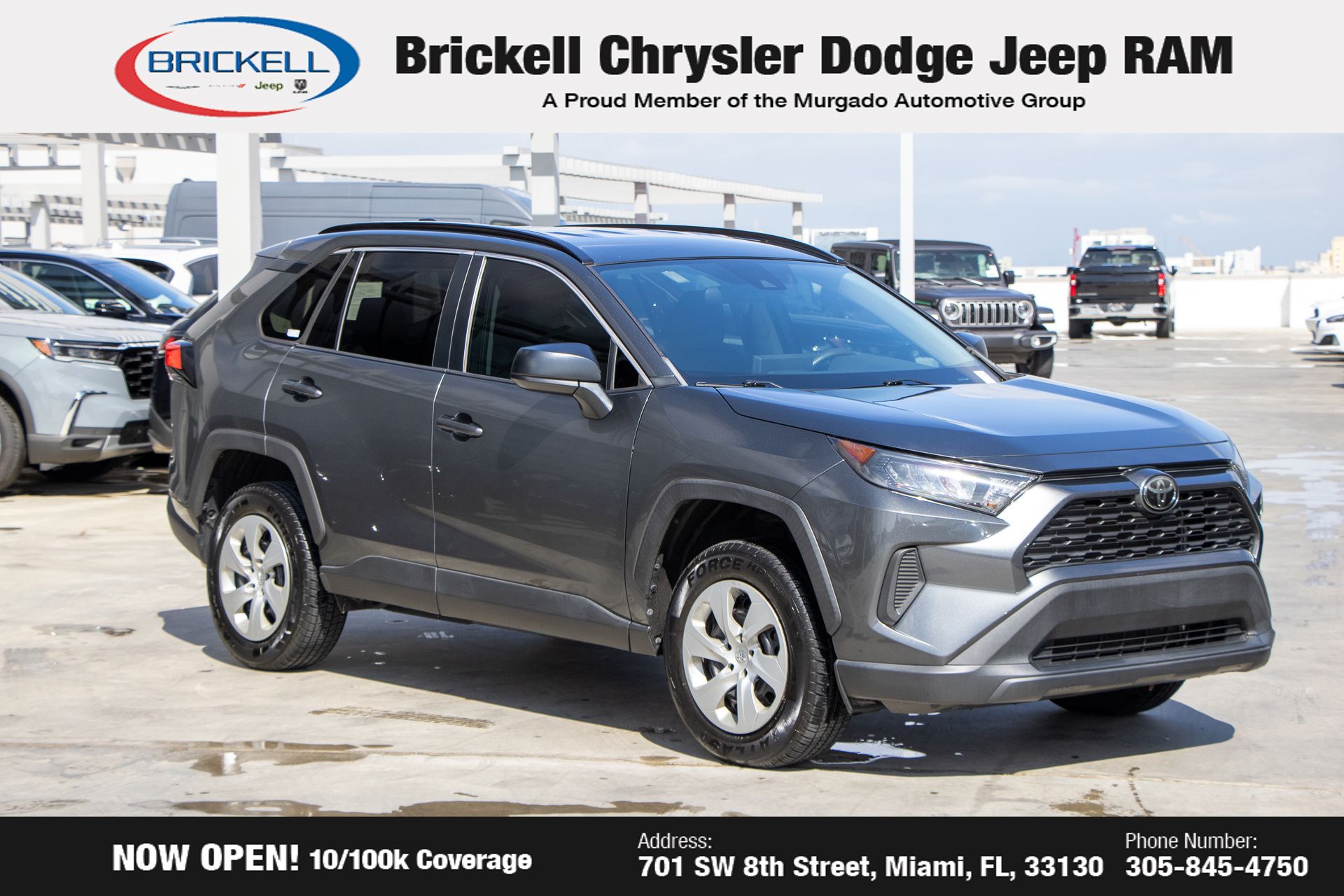 2020 Toyota RAV4 LE photo 3