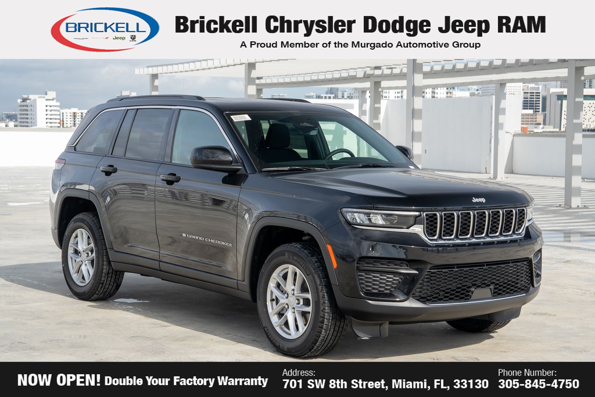 2025 Jeep Grand Cherokee Laredo photo 3