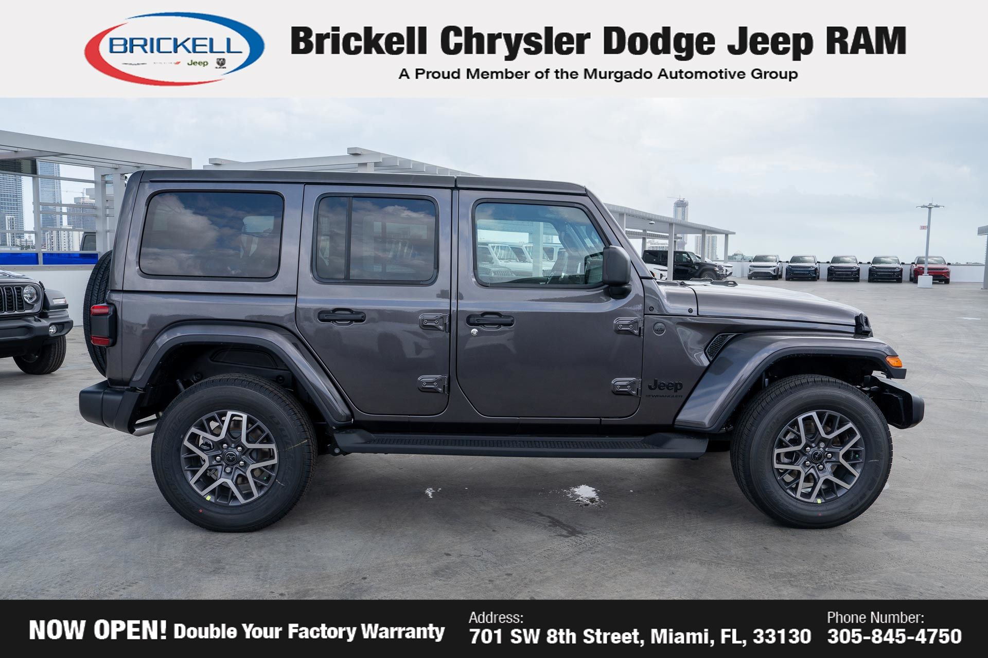 2025 Jeep Wrangler Sahara photo 4