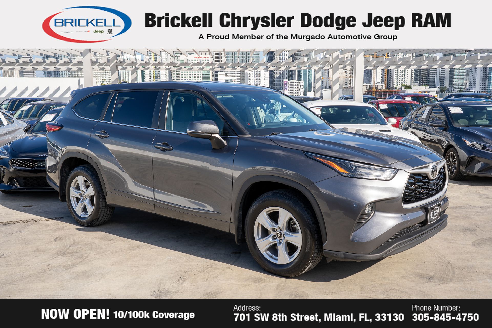 2023 Toyota Highlander LE photo 2