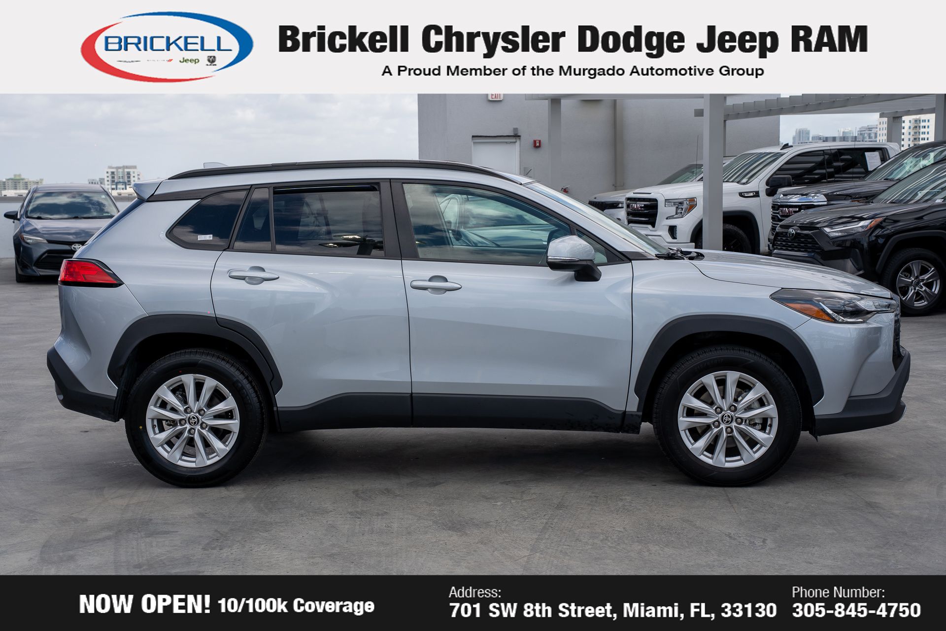 2022 Toyota Corolla Cross LE photo 4