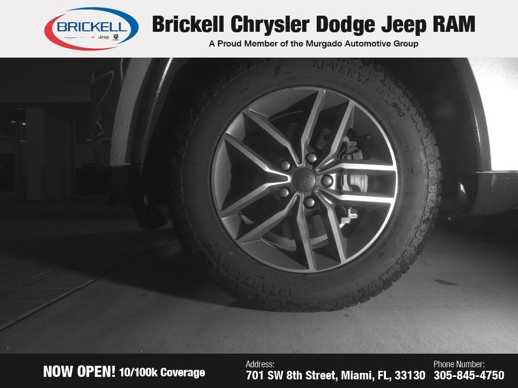 2021 Jeep Grand Cherokee Limited photo 3