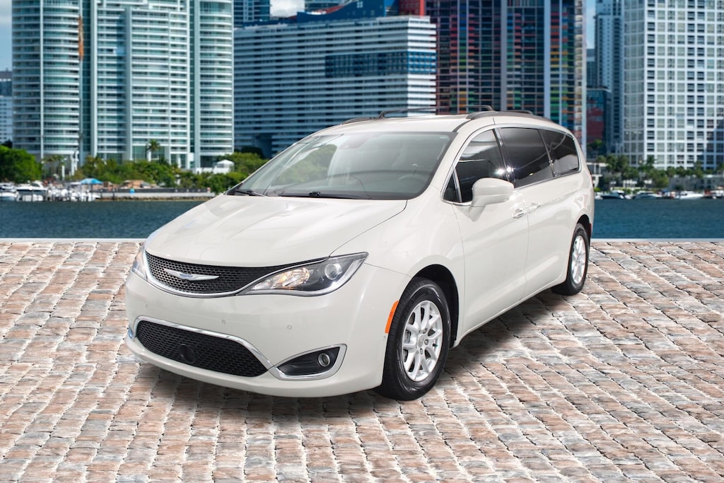 Used 2020 Chrysler Pacifica Touring Minivan/Van