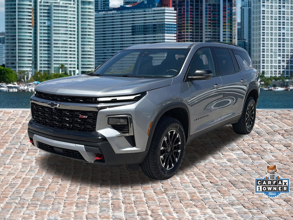 Used 2025 Chevrolet Traverse Z71 SUV