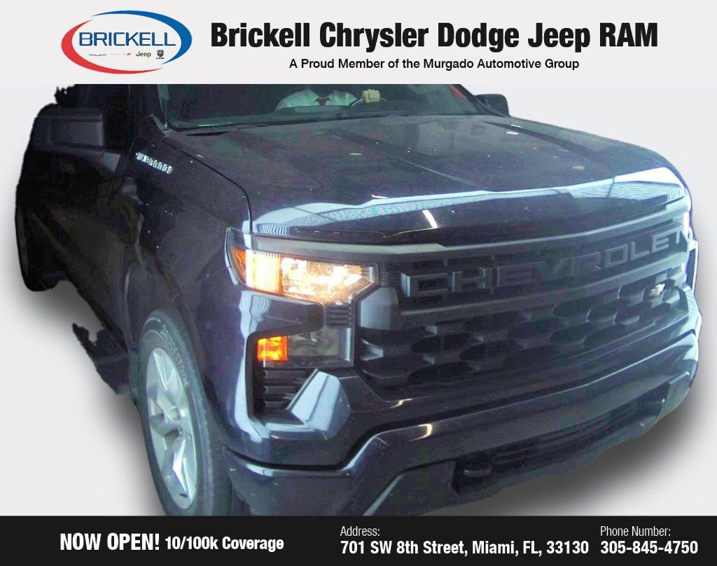 2023 Chevrolet Silverado 1500 Custom photo 2