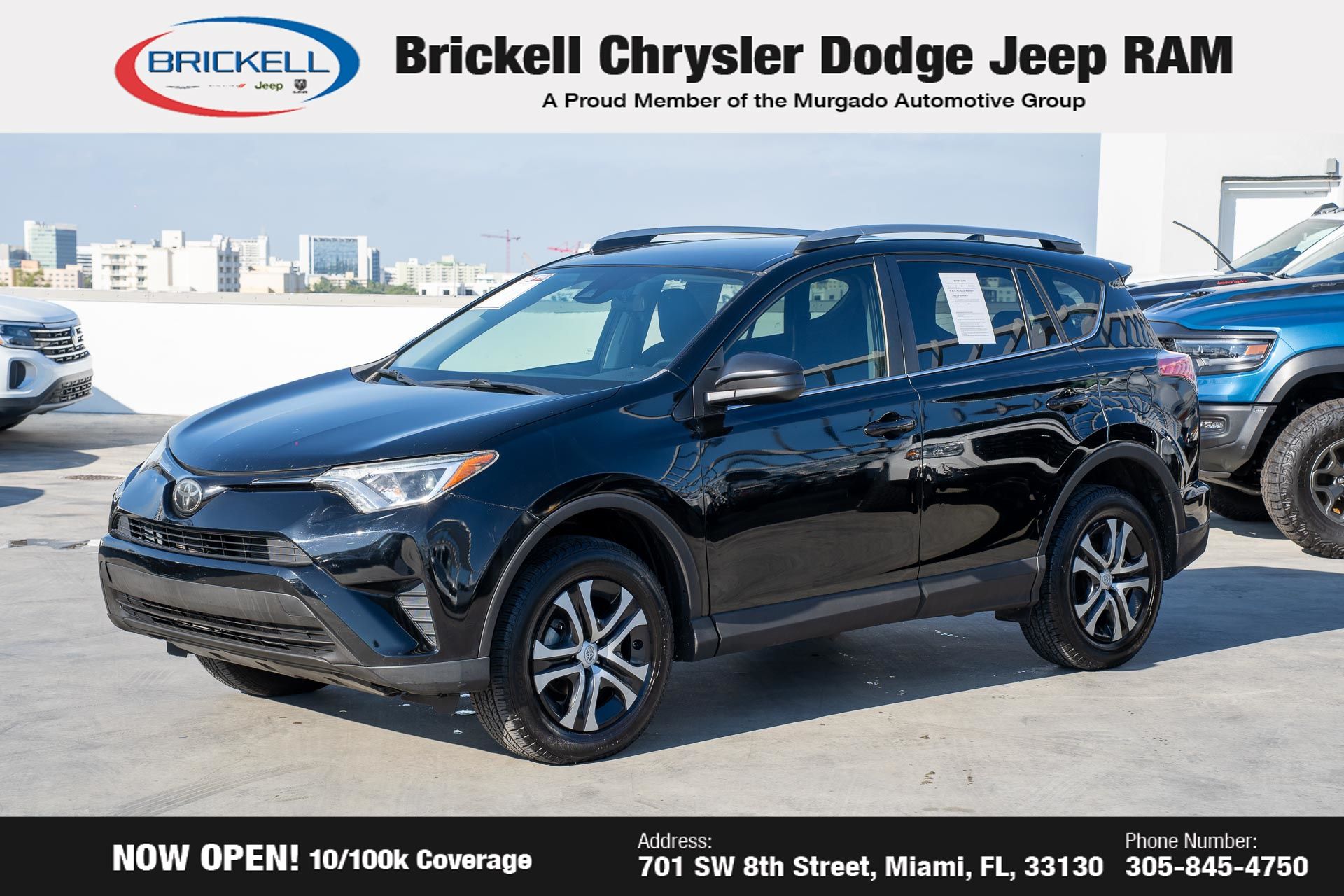 2018 Toyota RAV4 LE's photo