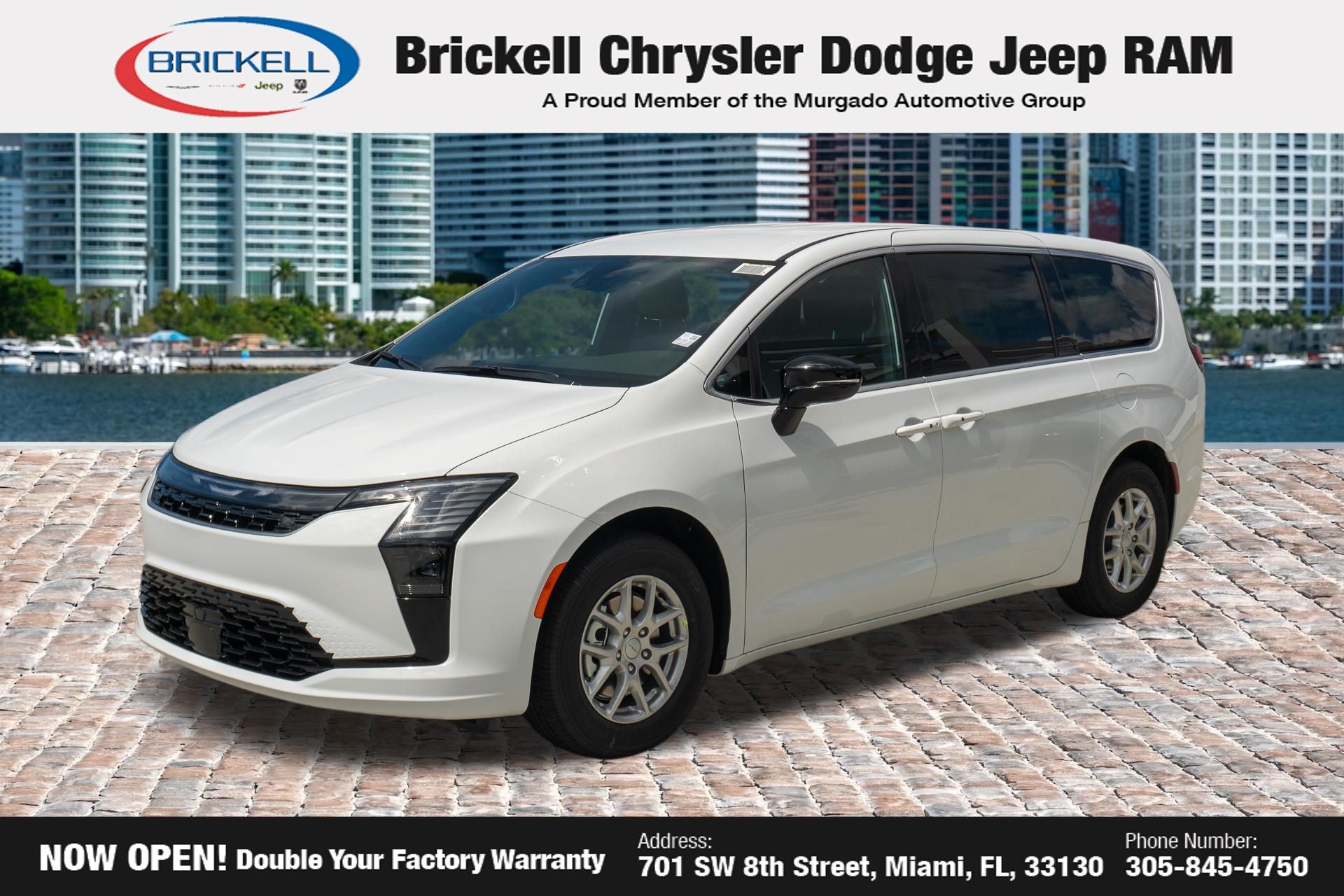 2027 Chrysler Pacifica Select's photo