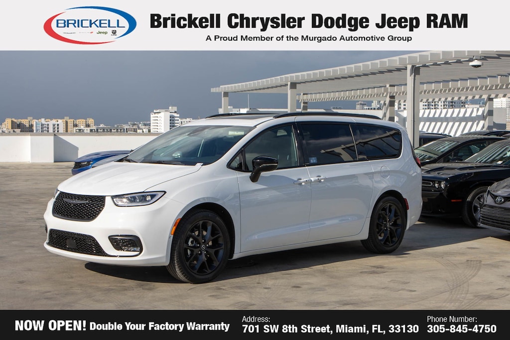 New 2026 Chrysler Pacifica Limited Passenger Van