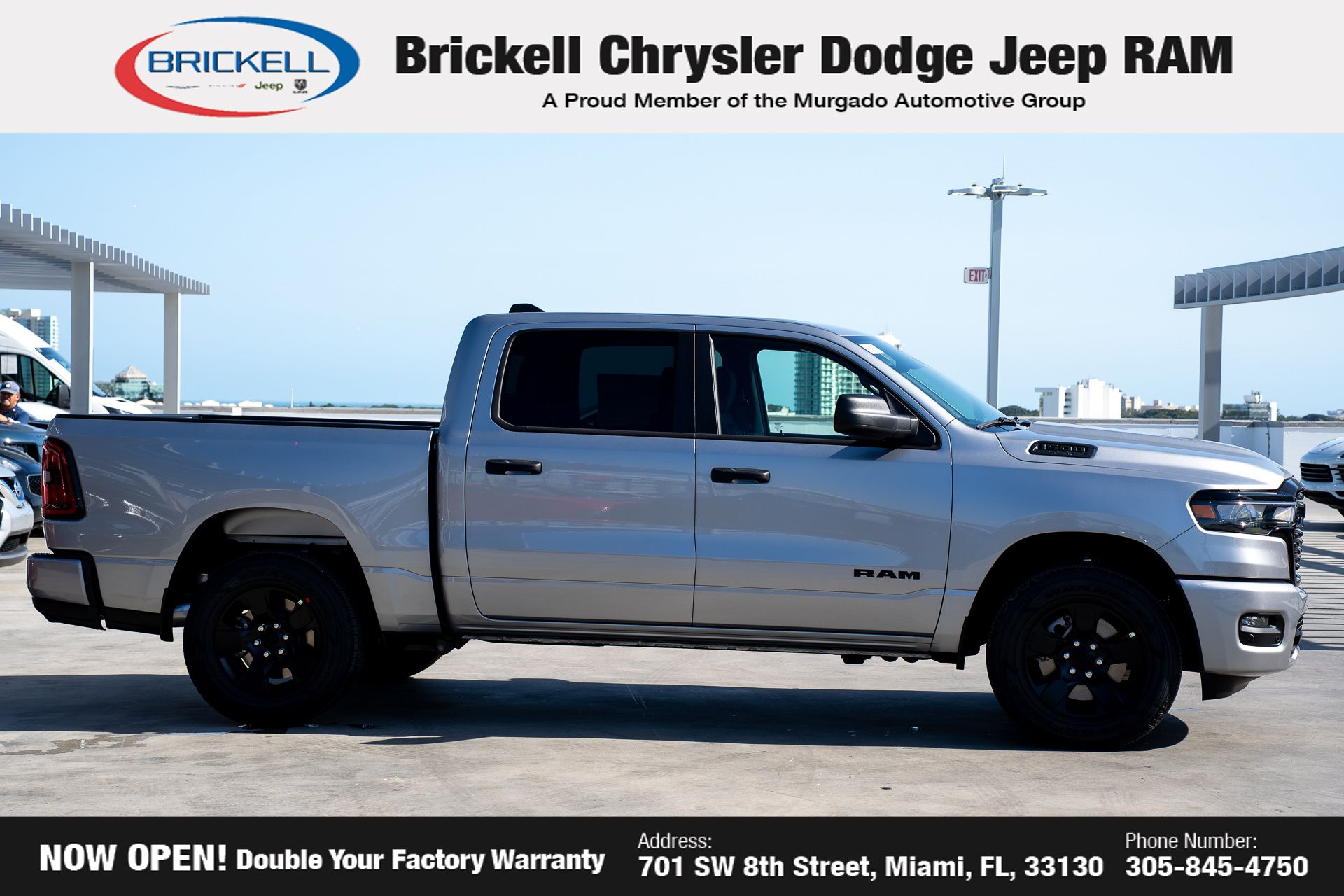 2025 Ram 1500 Tradesman photo 4