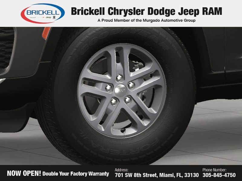 2025 Jeep Grand Cherokee Laredo - Photo 11