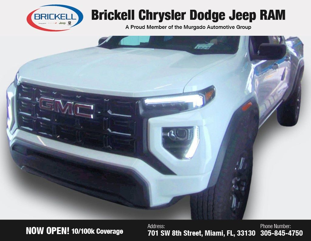 2024 GMC Canyon Elevation's photo