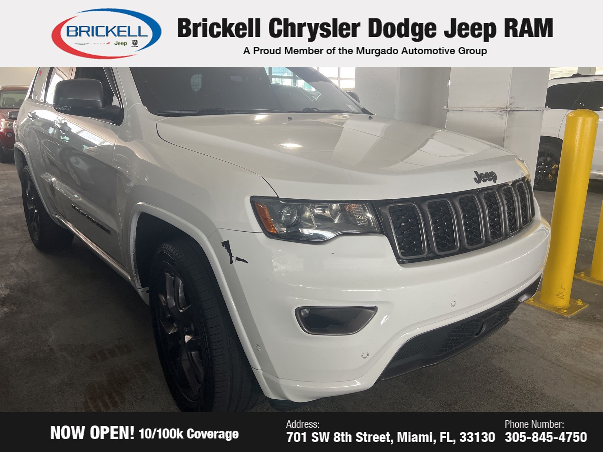 2021 Jeep Grand Cherokee Anniversary Edition photo 4