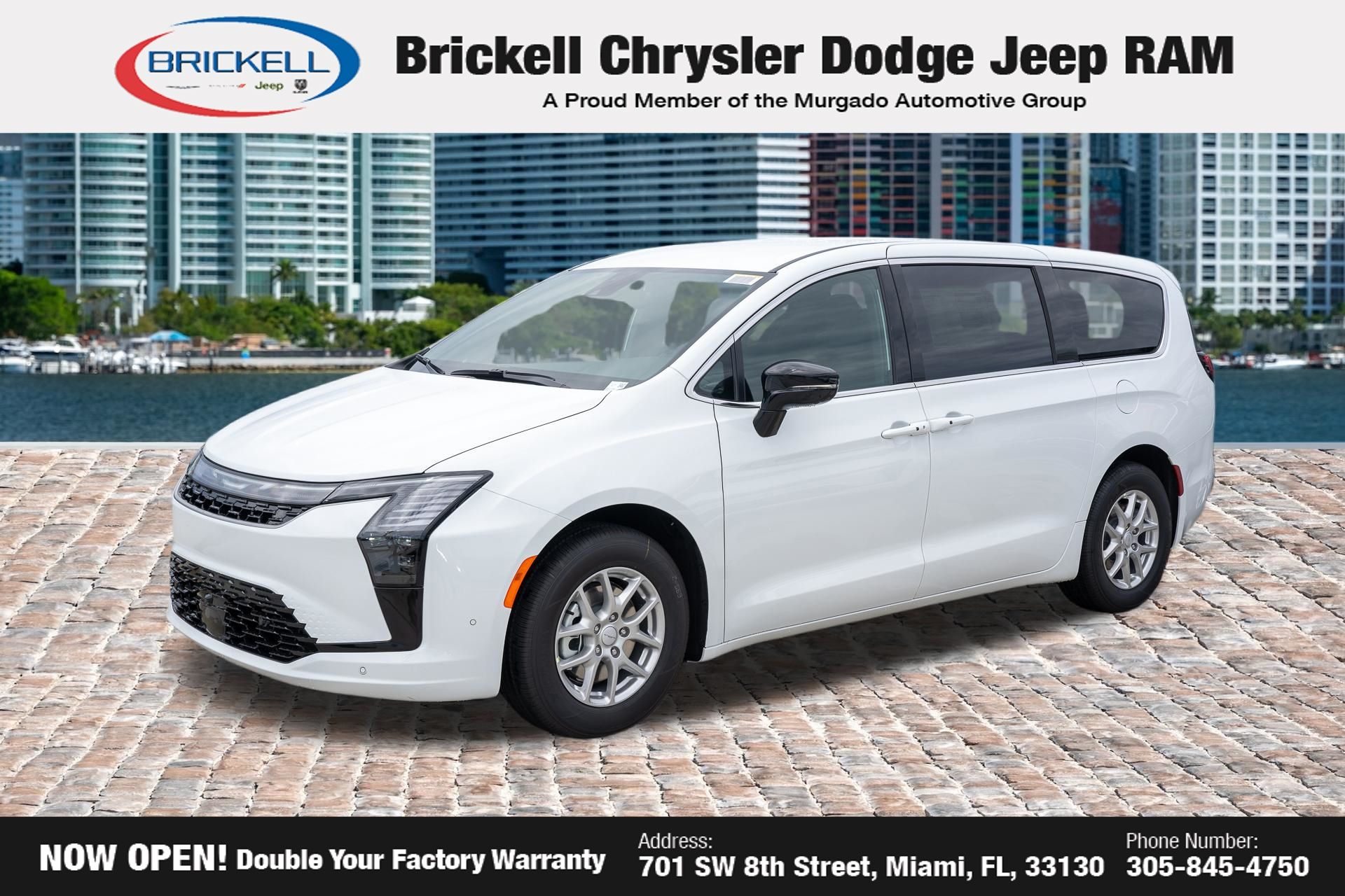 2027 Chrysler Pacifica Select's photo
