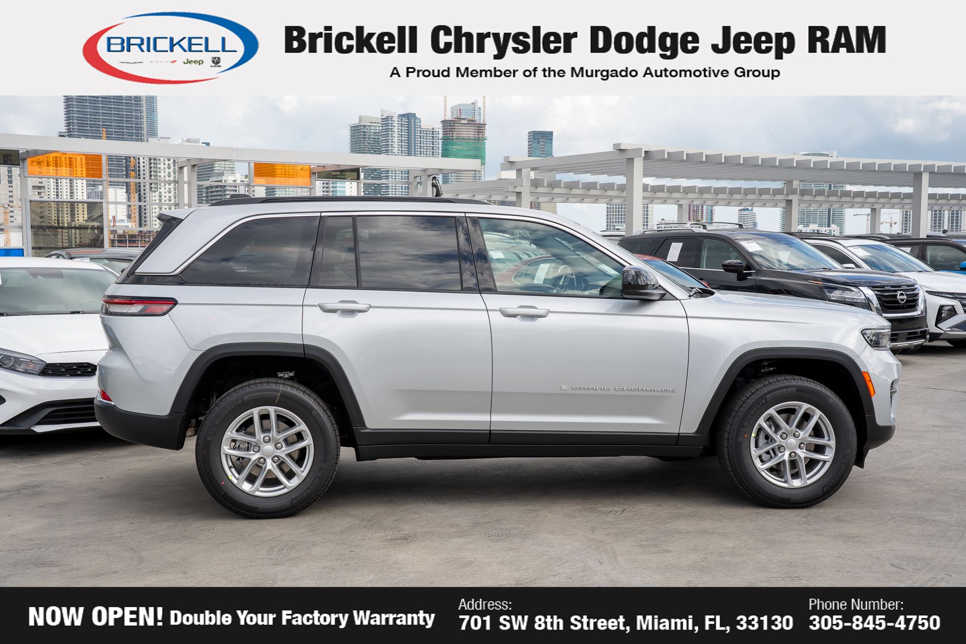 2025 Jeep Grand Cherokee Laredo photo 4