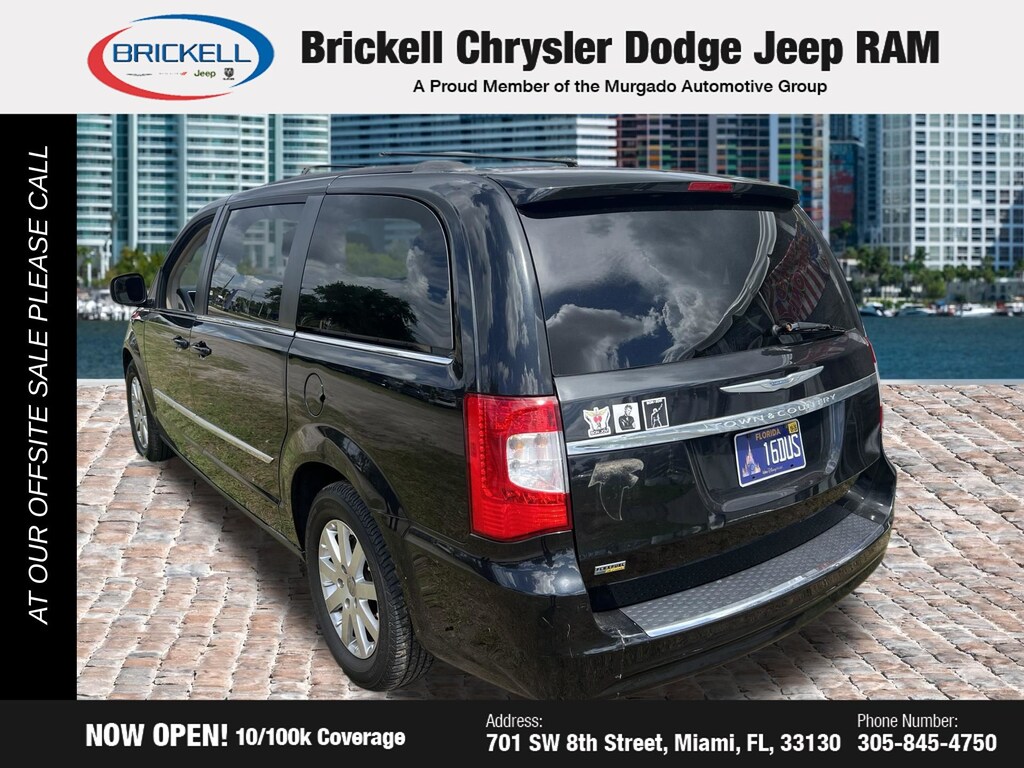Used 2016 Chrysler Town & Country Touring Minivan/Van