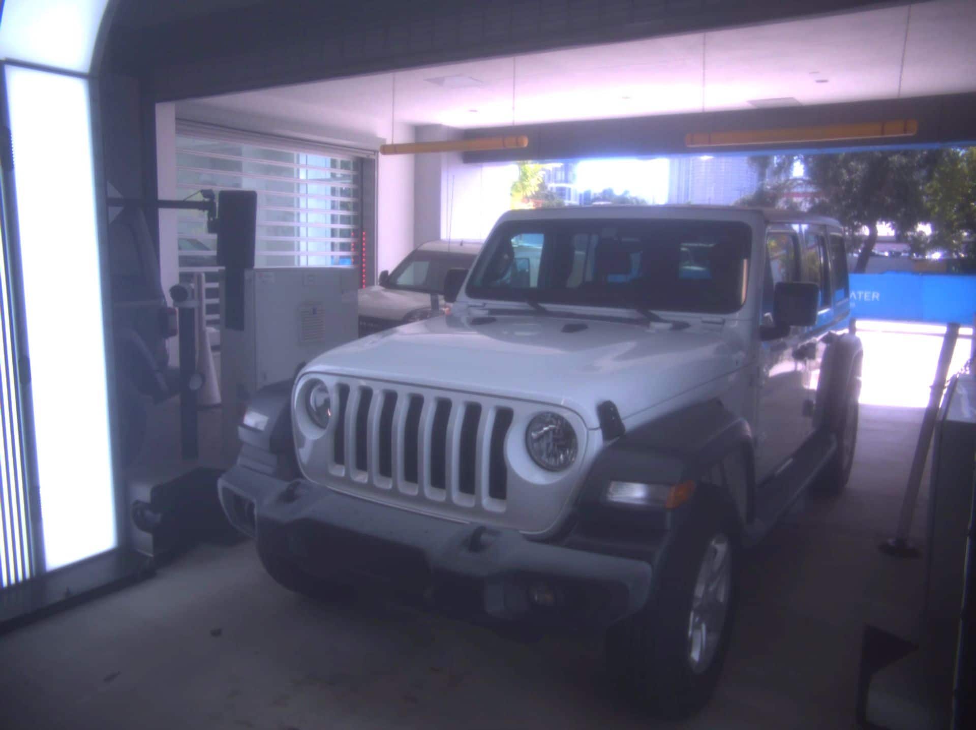 1C4HJWDG1JL929625