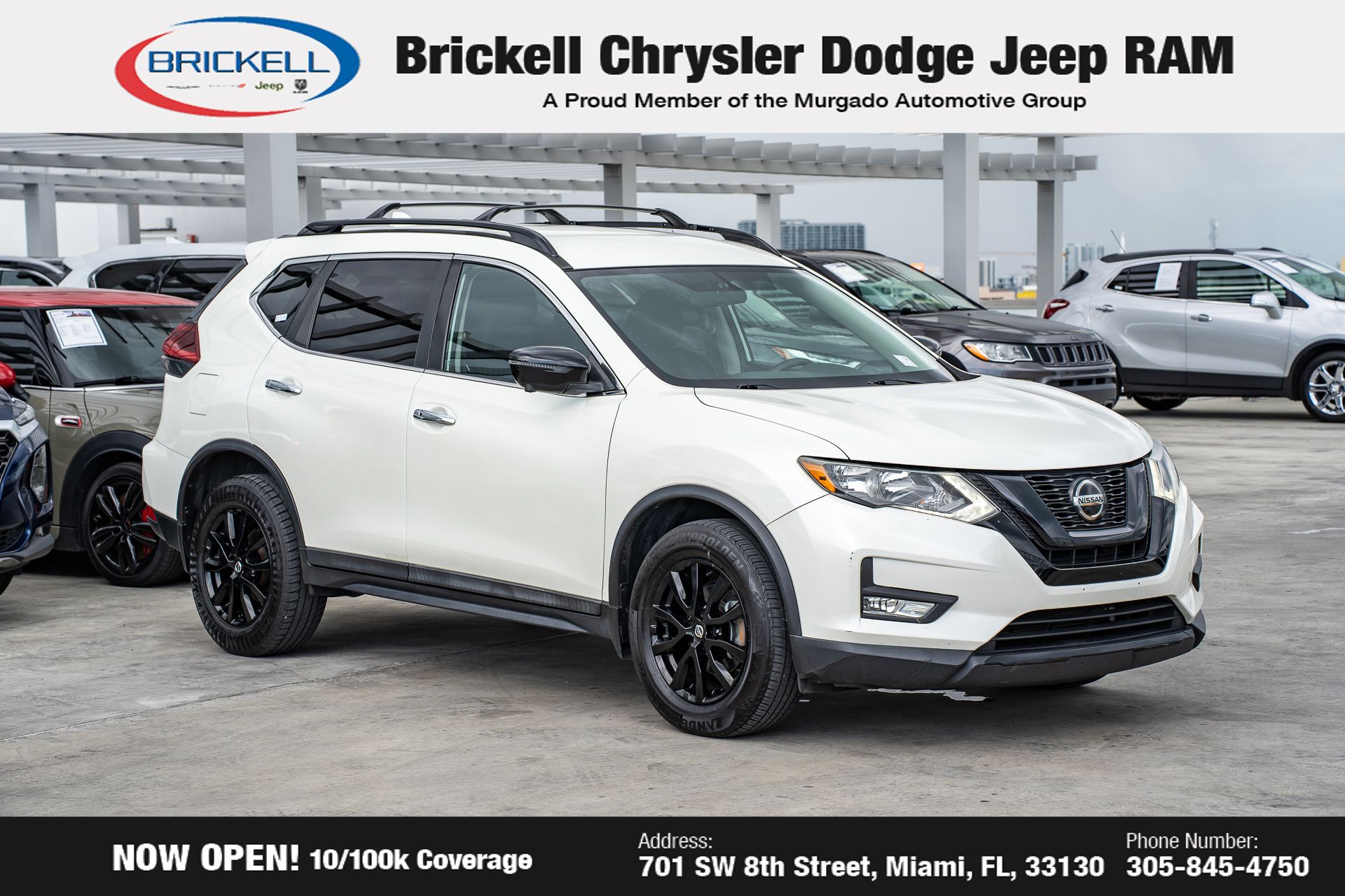 2018 Nissan Rogue SV photo 2