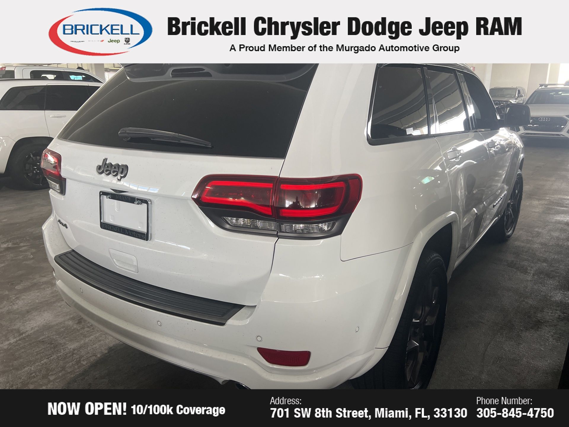2021 Jeep Grand Cherokee Anniversary Edition photo 3