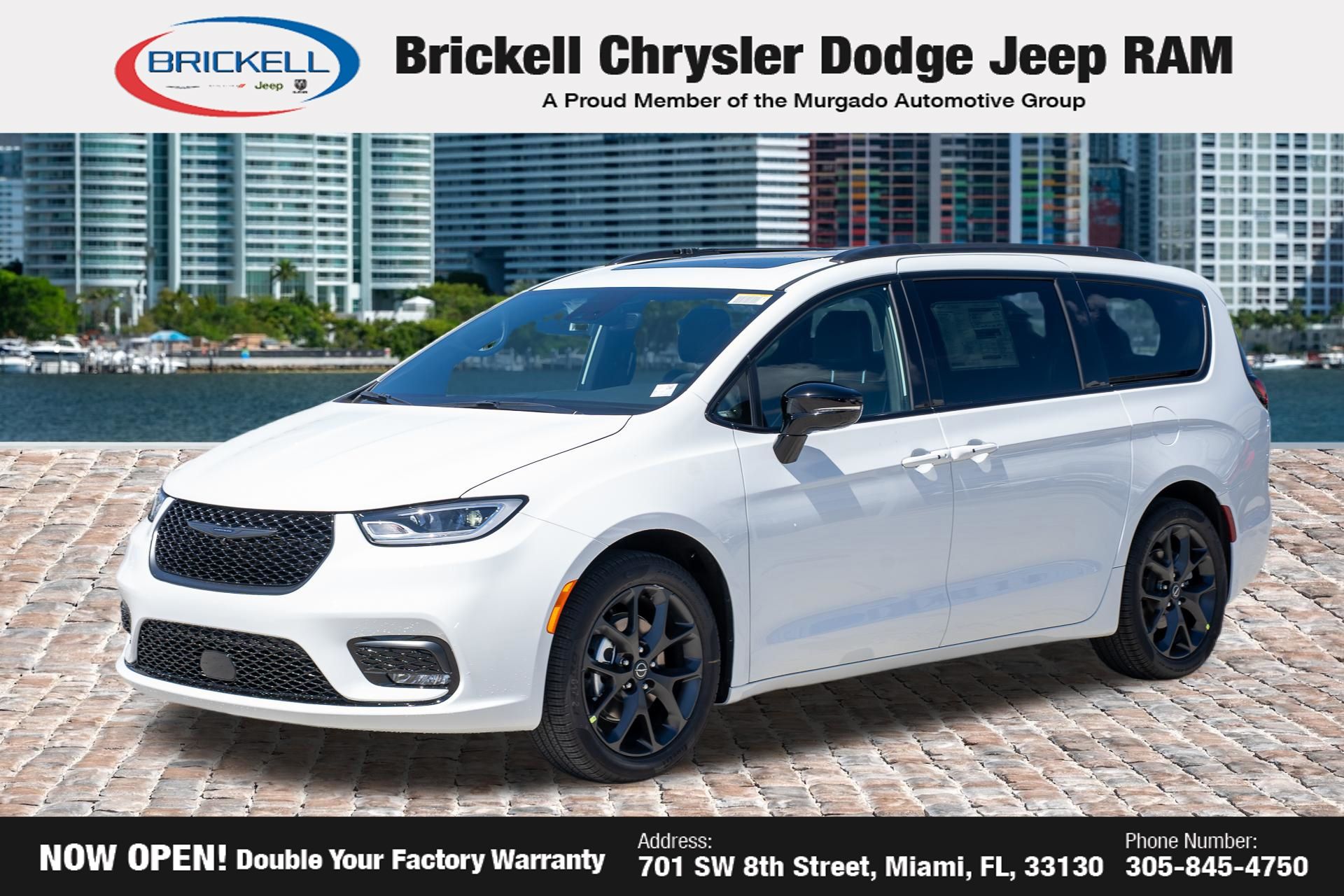 2026 Chrysler Pacifica Limited's photo