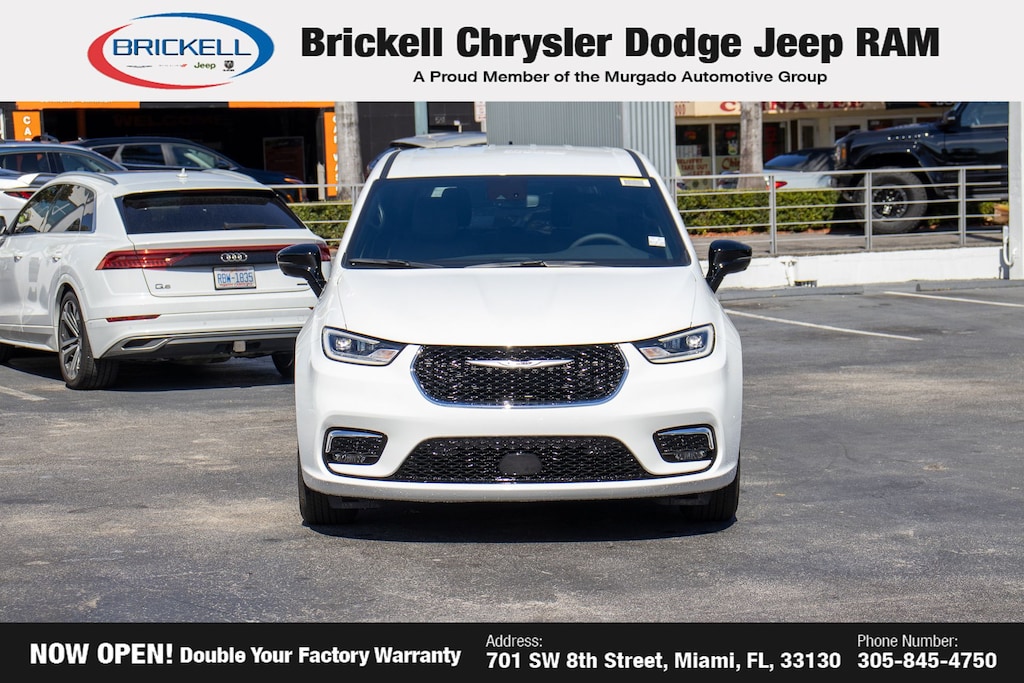 New 2026 Chrysler Pacifica Select Passenger Van