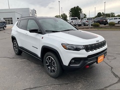 2025 Jeep Compass Trailhawk SUV