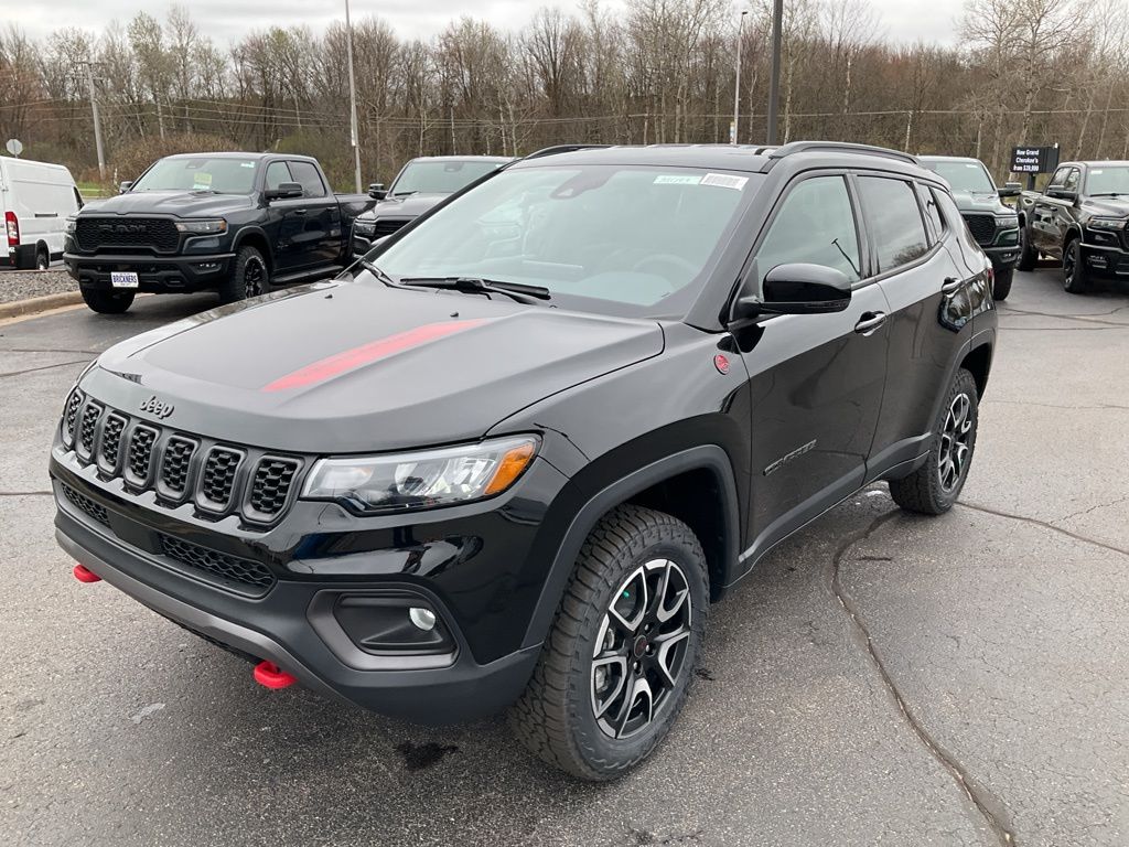 2026 Jeep Compass Trailhawk - Photo 13