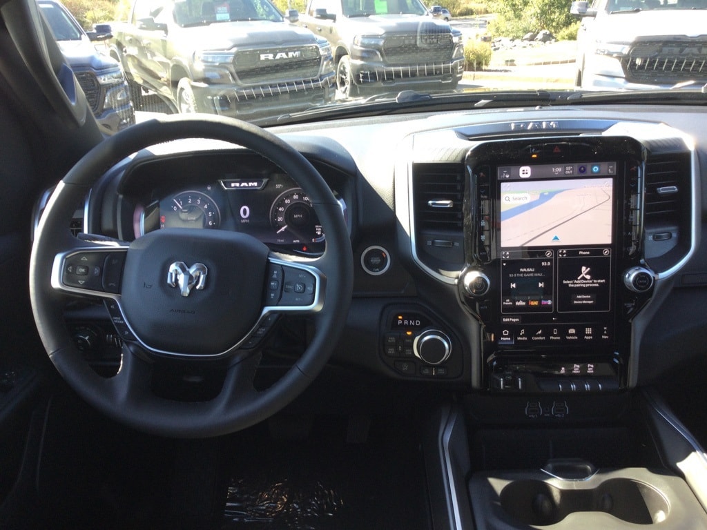 New 2026 Ram 1500 BIG HORN CREW CAB 4X4 5'7 BOX Pickup