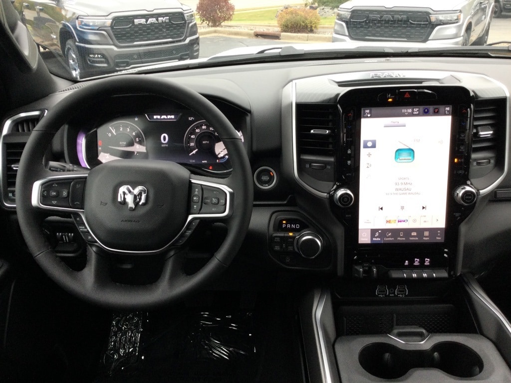 New 2026 Ram 1500 BIG HORN CREW CAB 4X4 5'7 BOX Pickup